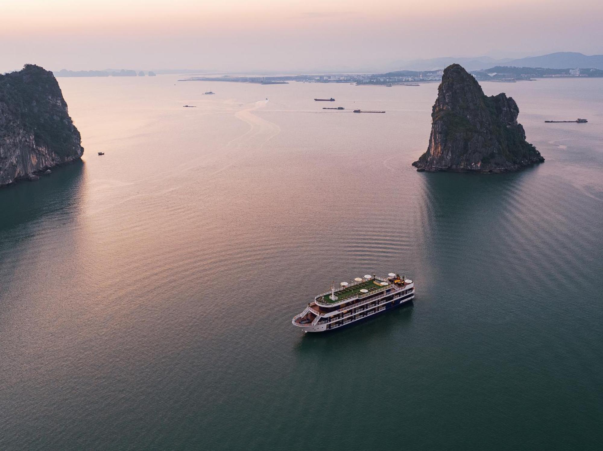 Отель Halong Dragon Bay Cruise Халонг Экстерьер фото