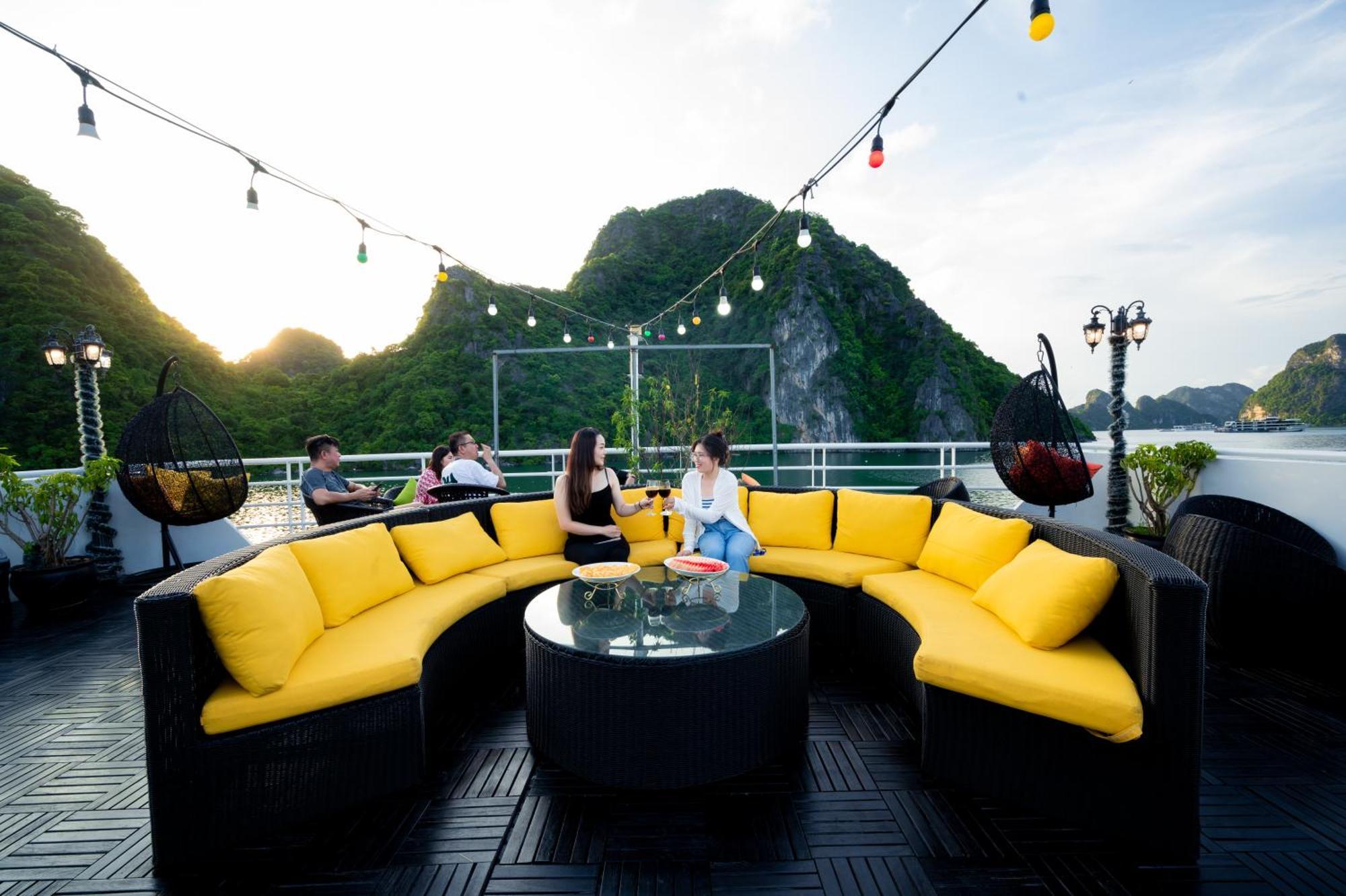 Отель Halong Dragon Bay Cruise Халонг Экстерьер фото