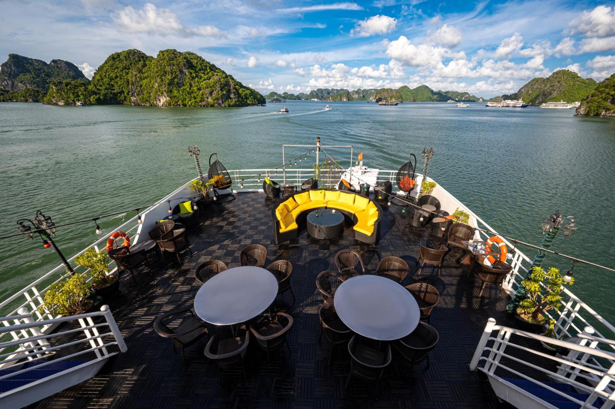 Отель Halong Dragon Bay Cruise Халонг Экстерьер фото